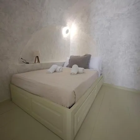 Phaos Apartment *