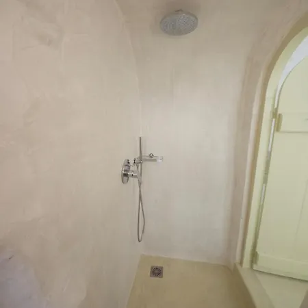 Phaos Apartment *